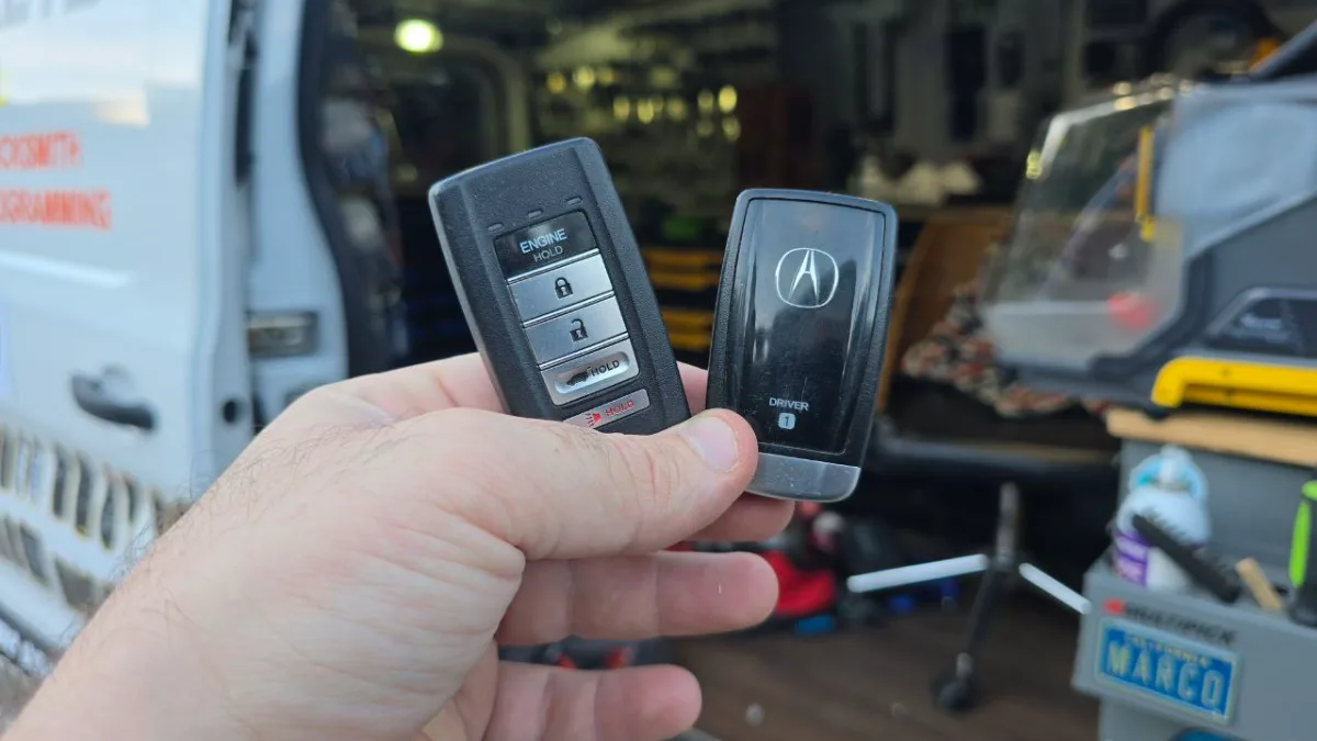 Emergency 2000 Acura RL car key service in Ventura CA