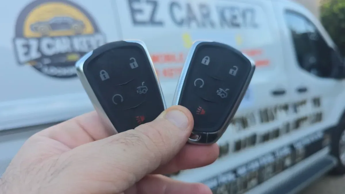Licensed locksmith replacing 2021 Cadillac XT4 key in Ventura CA