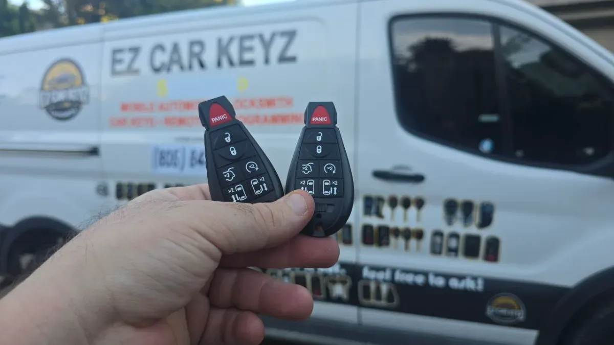 Mobile 1998 Chrysler Cirrus key replacement at your location in Port Hueneme CA