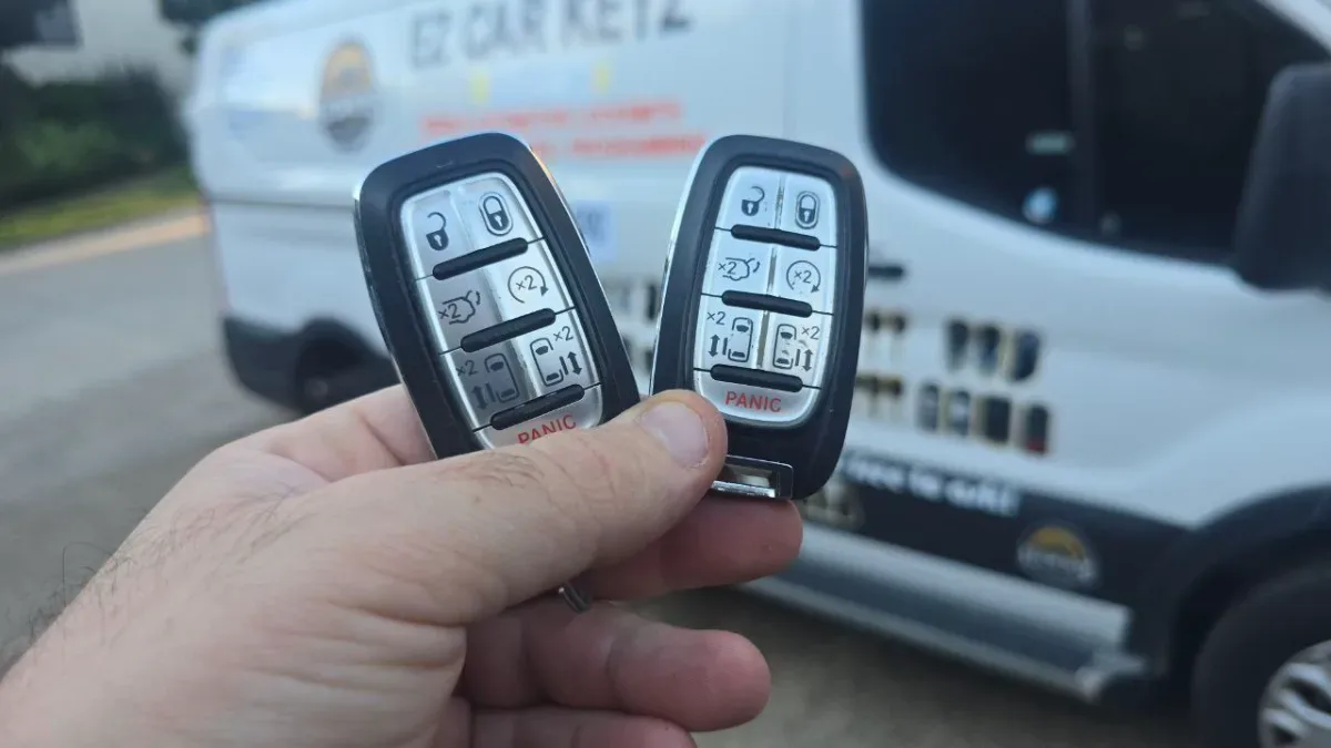 1997 Chrysler LHS key made with no spare by EZ Car Keyz Ventura CA