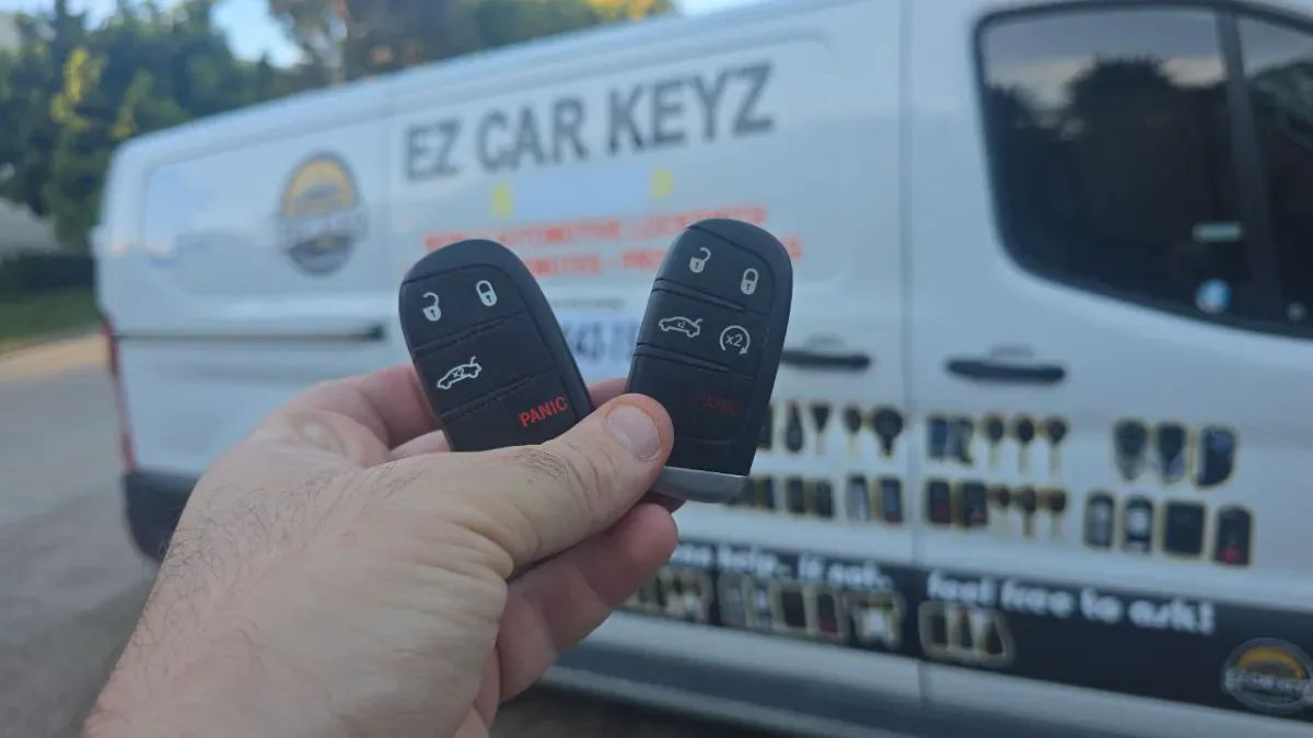 Insured mobile locksmith working on 2002 Dodge Durango in Ventura CA