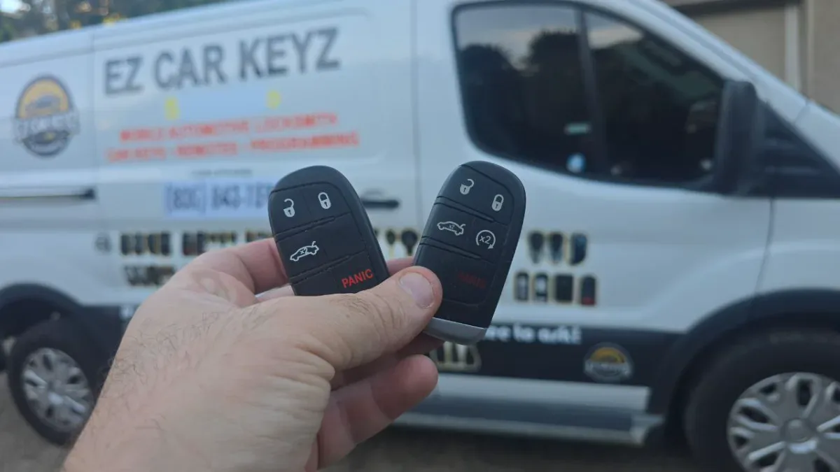 Licensed locksmith replacing 1995 Dodge Stratus key in Oxnard CA
