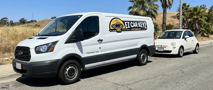 Fiat 500 mobile car key service by EZ Car Keyz in Ventura County