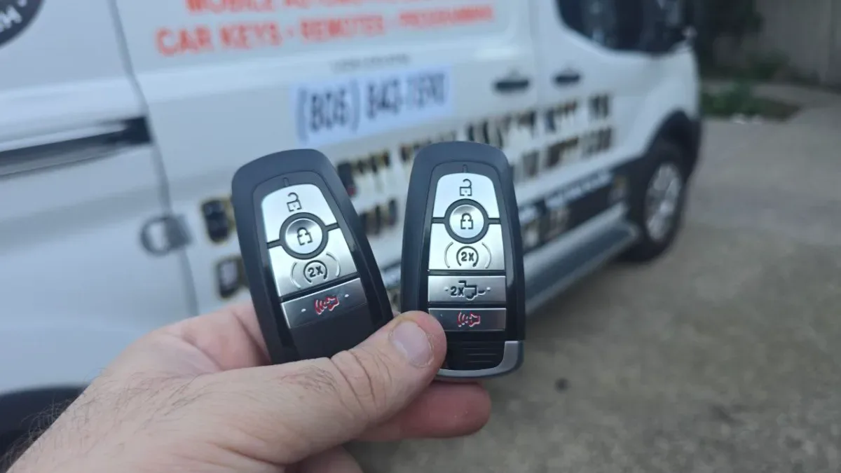 Certified auto locksmith servicing 1996 Ford Mustang in Ventura CA