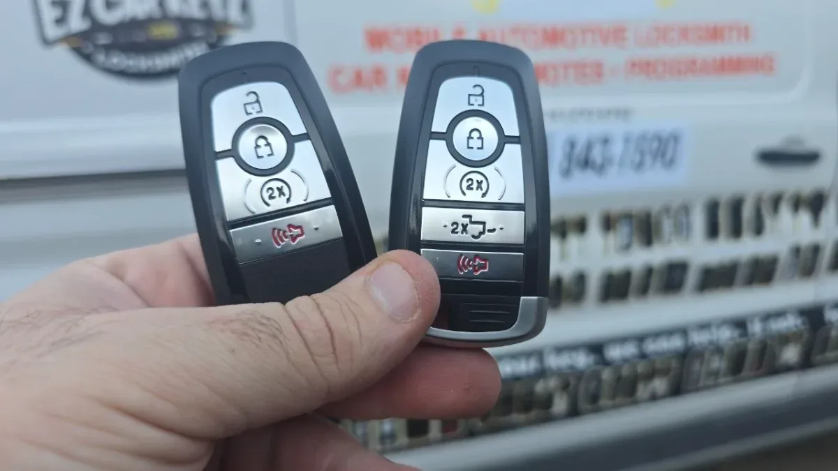 2002 Ford Mustang key made with no spare by EZ Car Keyz Thousand Oaks CA