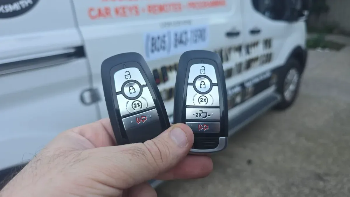 Emergency 2018 Ford Mustang car key service in Ventura CA