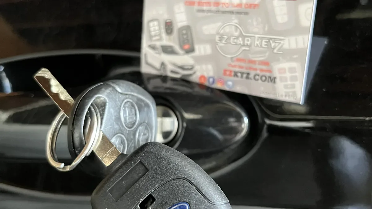 Mobile 1999 Ford Windstar key replacement at your location in Oxnard CA
