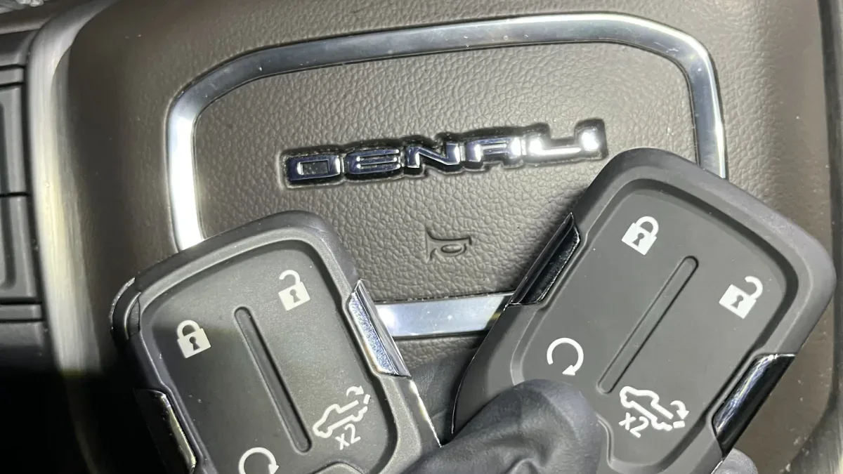 Mobile 2006 GMC Savana key replacement at your location in Santa Barbara CA