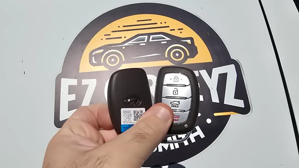 2015 Hyundai Elantra key made with no spare by EZ Car Keyz Thousand Oaks CA