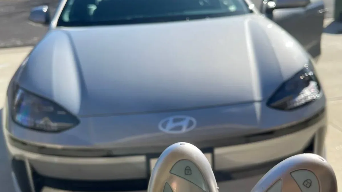 Emergency 2021 Hyundai Palisade car key service in Ventura CA