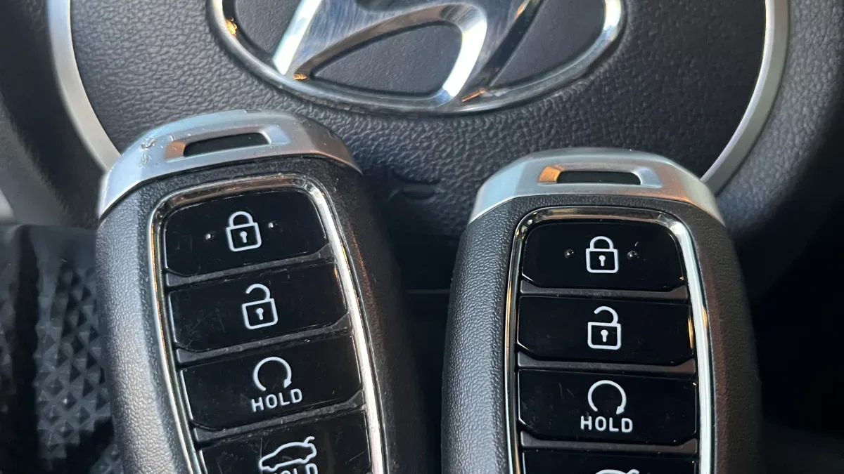 Same-day 1999 Hyundai Tiburon key replacement in Simi Valley CA