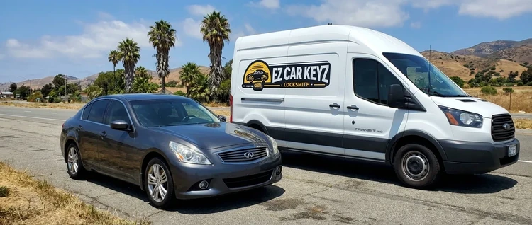 Infiniti I30 mobile car key service by EZ Car Keyz in Ventura County