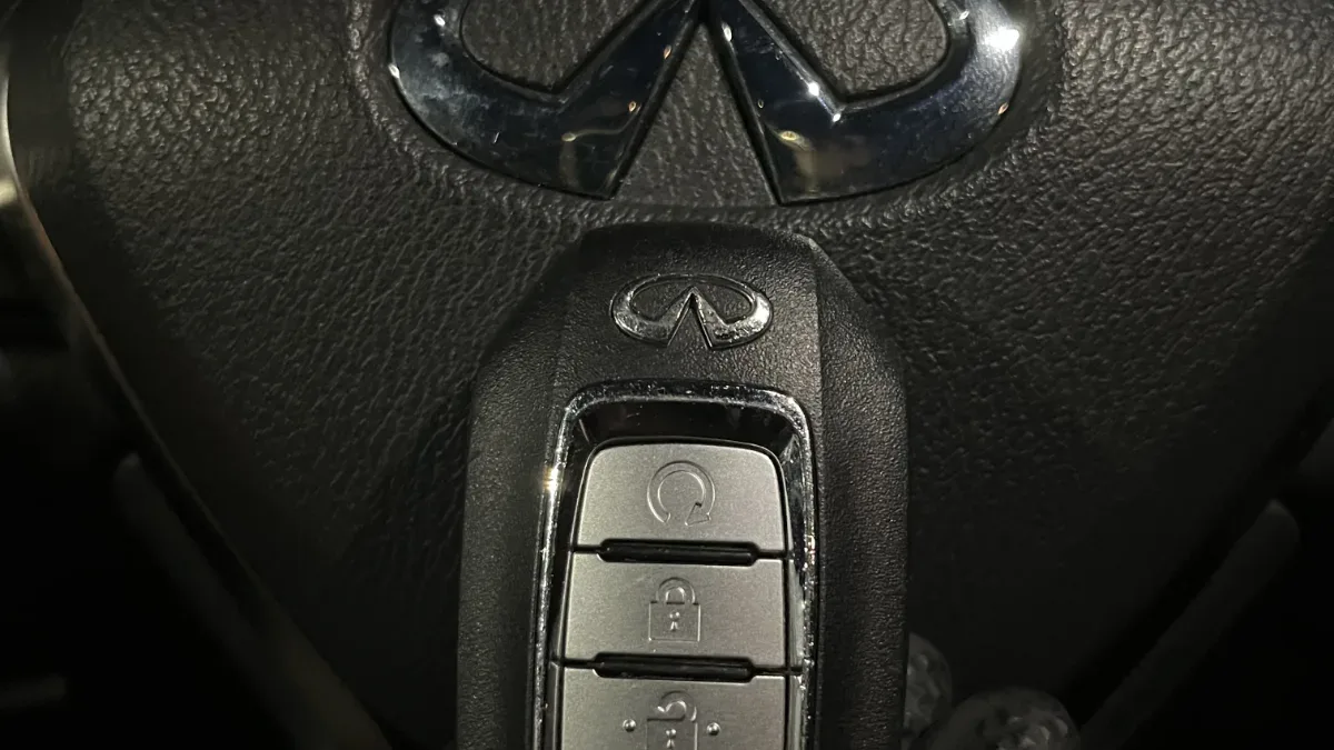 Mobile 2017 Infiniti Q50 key replacement at your location in Thousand Oaks CA