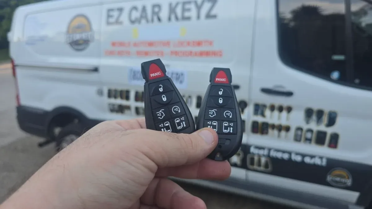 2020 Jeep Renegade key made with no spare by EZ Car Keyz Oxnard CA