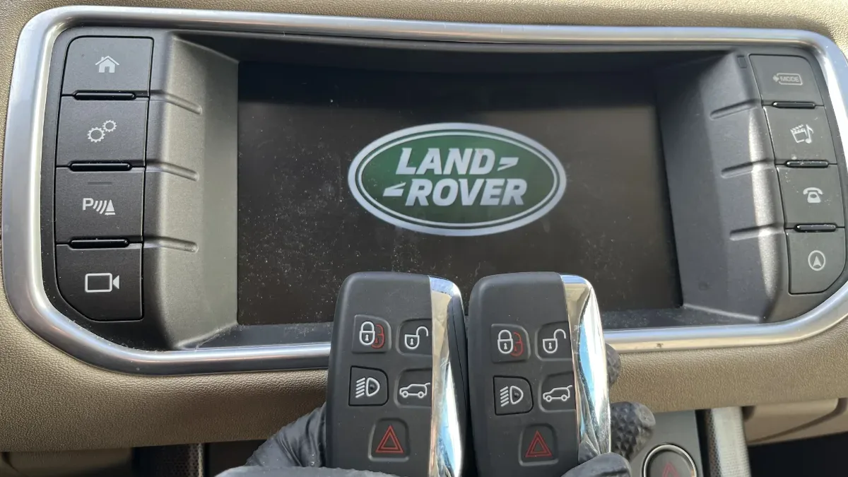Low cost 2007 Land Rover Range Rover Sport car key service by EZ Car Keyz Oxnard CA