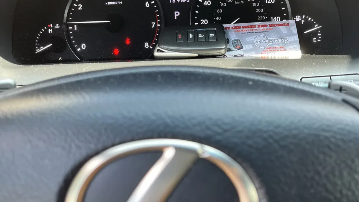 Insured mobile locksmith working on 2017 Lexus ES in Ventura CA