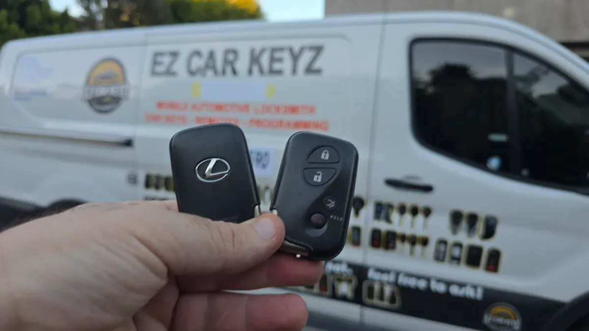 Emergency 2020 Lexus LS car key service in Ventura CA