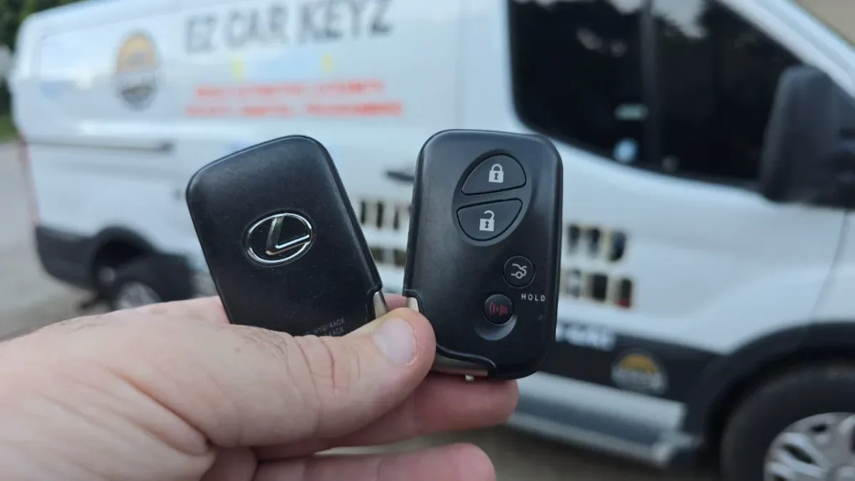 On-site 2005 Lexus RX car key programming in Oxnard CA