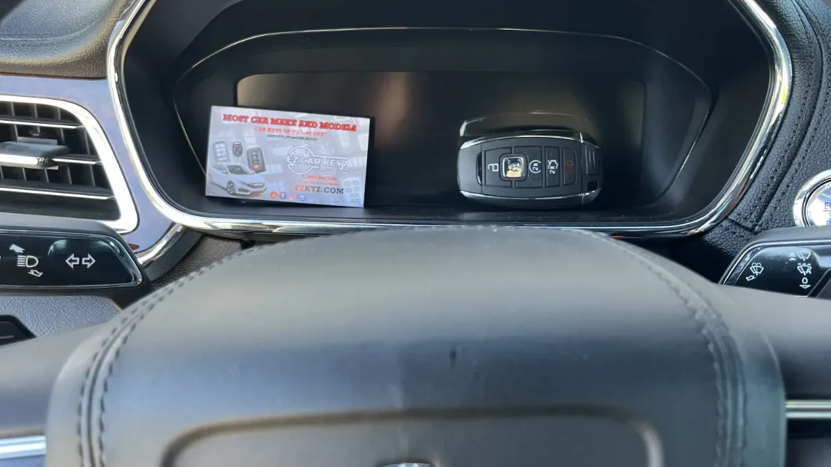 Low cost 2003 Lincoln Aviator car key service by EZ Car Keyz Santa Barbara CA