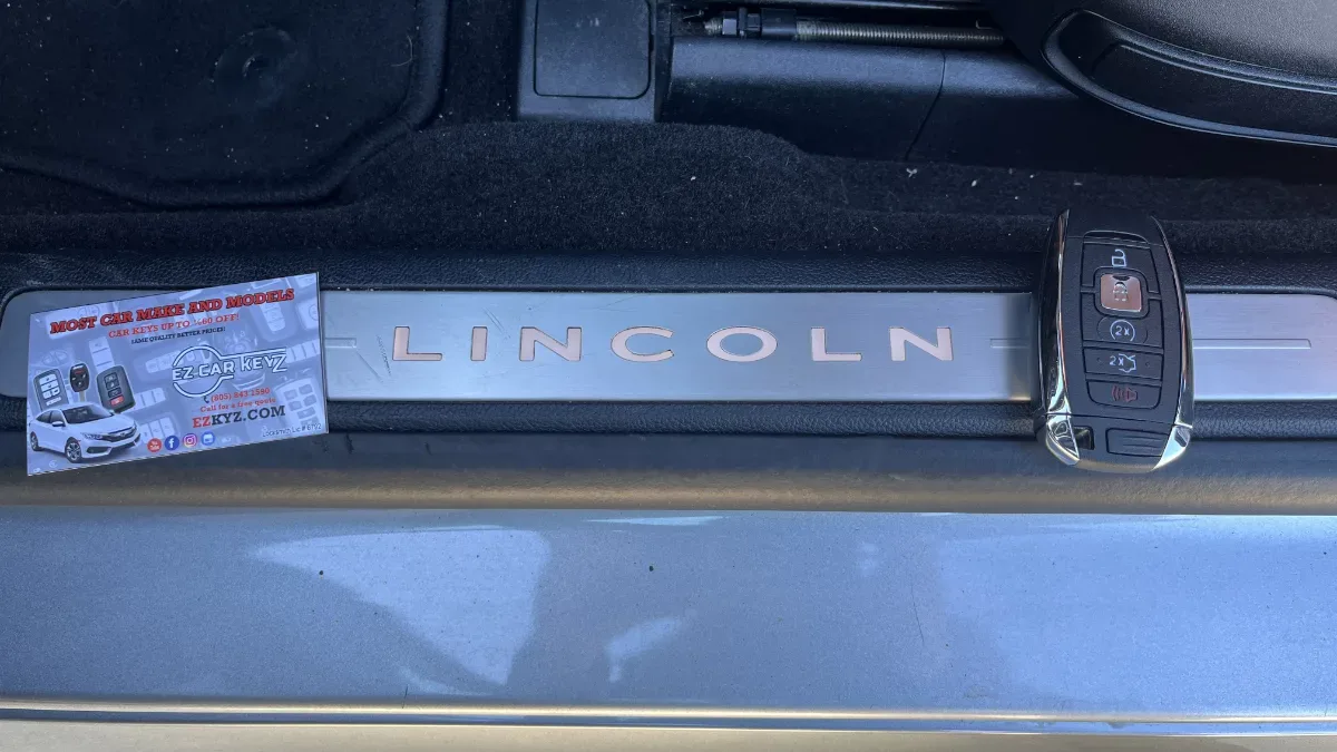 Affordable 2004 Lincoln Aviator key replacement by EZ Car Keyz in Santa Barbara CA