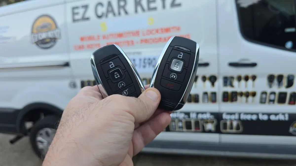 Licensed locksmith replacing 2009 Lincoln MKX key in Goleta CA