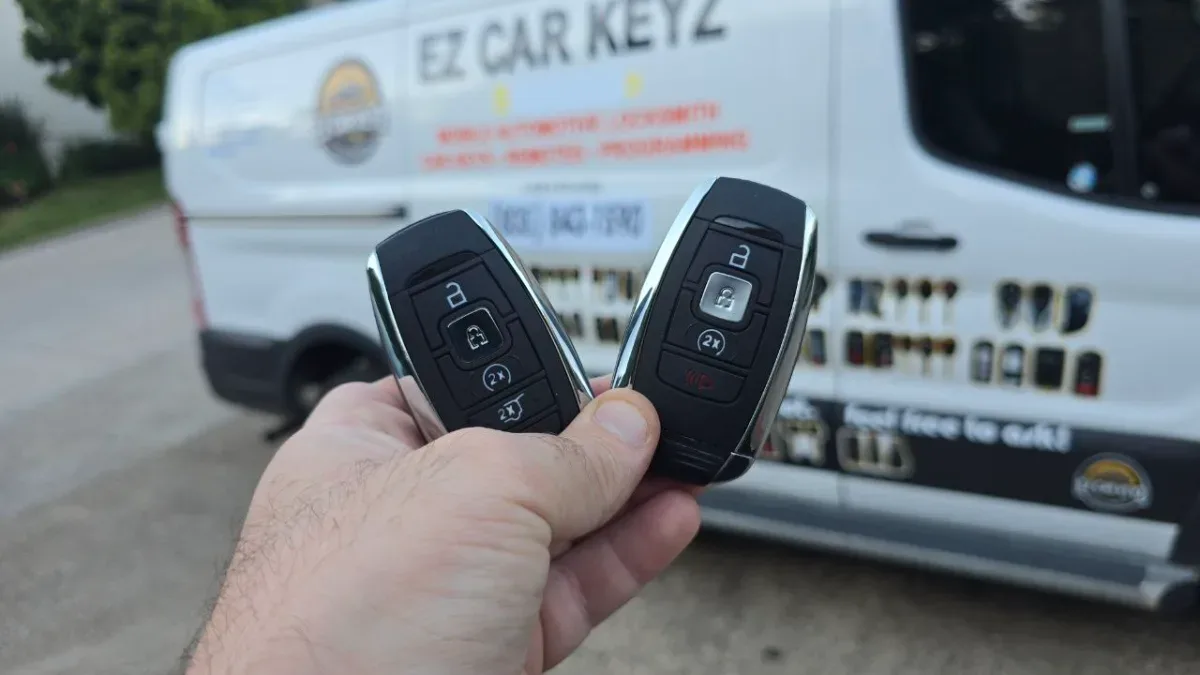 2017 Lincoln MKX key made with no spare by EZ Car Keyz Santa Paula CA