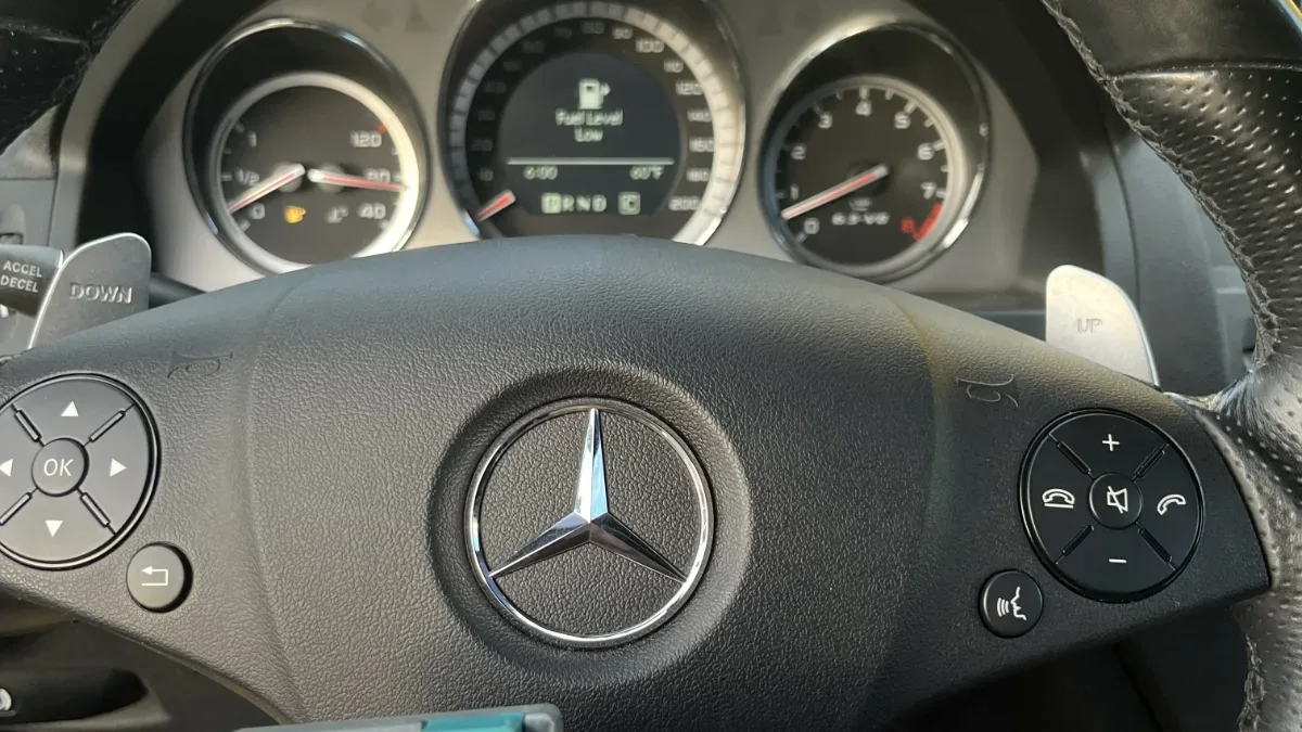 Insured mobile locksmith working on 2003 Mercedes-Benz Cl-Class in Goleta CA