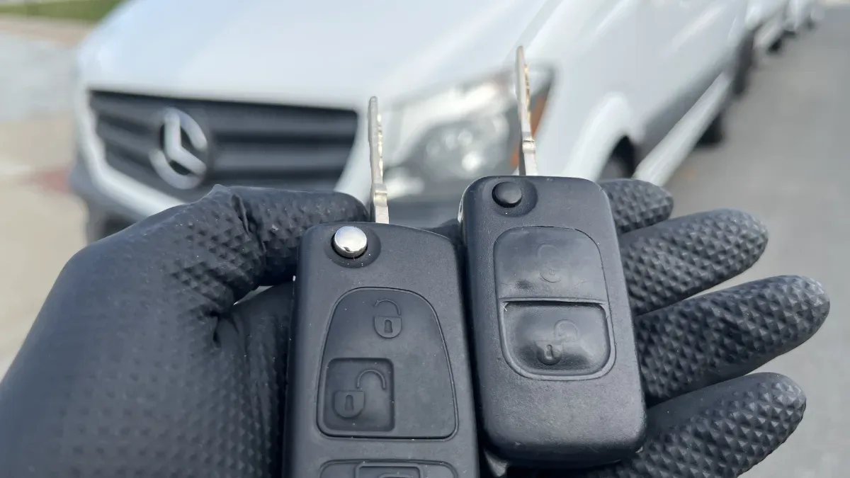 2013 Mercedes-Benz Ml-Class Affordable Key Replacement - EZ Car Keyz Oxnard 2013 Mercedes-Benz Ml-Class key made with no spare by EZ Car Keyz Oxnard CA