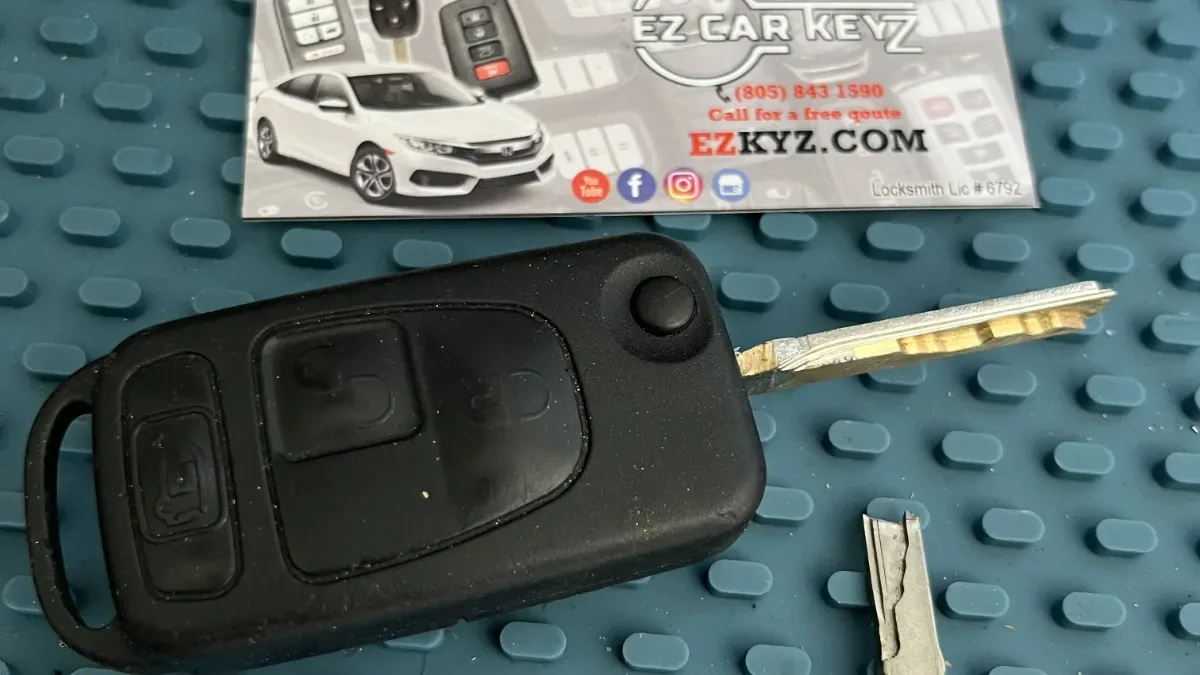 2007 Mercedes-Benz SL Affordable Key Replacement - EZ Car Keyz Montecito Insured mobile locksmith working on 2007 Mercedes-Benz SL in Montecito CA