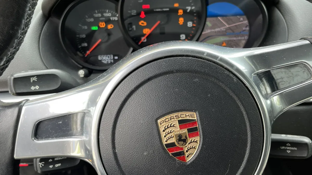 Mobile 2007 Porsche Cayman key replacement at your location in Ojai CA