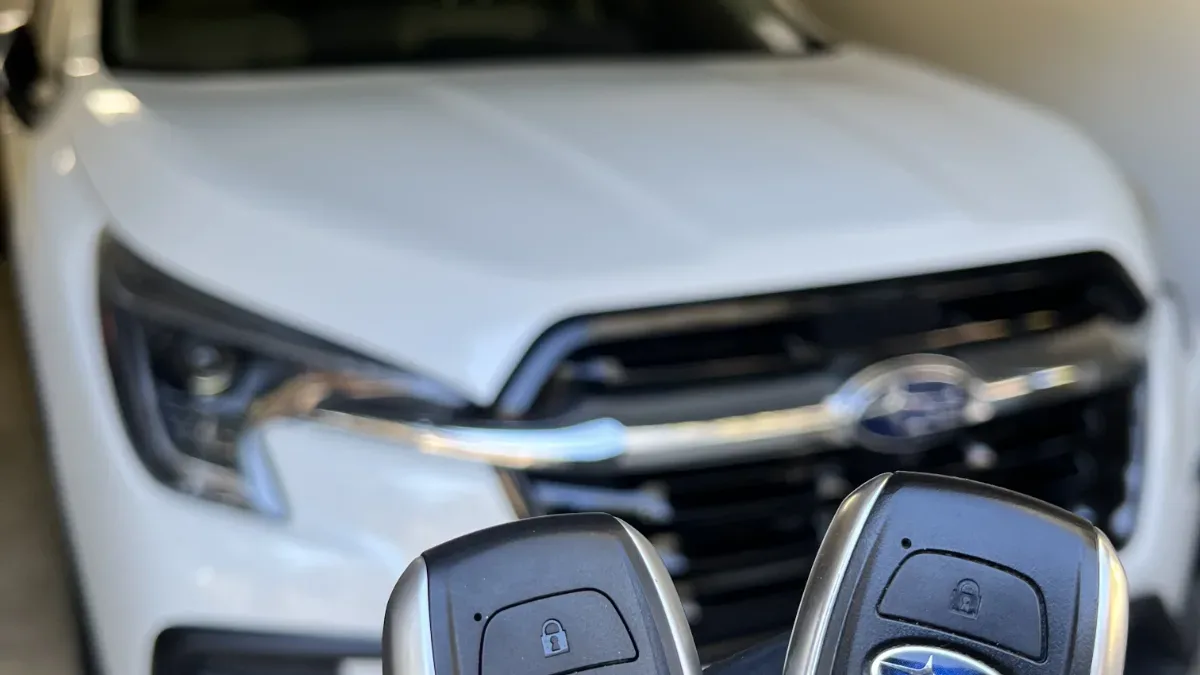 Emergency 2016 Subaru Legacy car key service in Oxnard CA