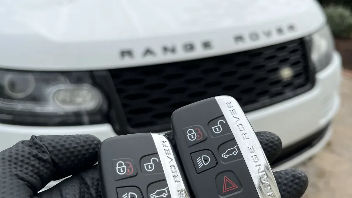 2015 Subaru Outback Affordable Key Replacement - EZ Car Keyz Santa Barbara 2015 Subaru Outback key made with no spare by EZ Car Keyz Santa Barbara CA