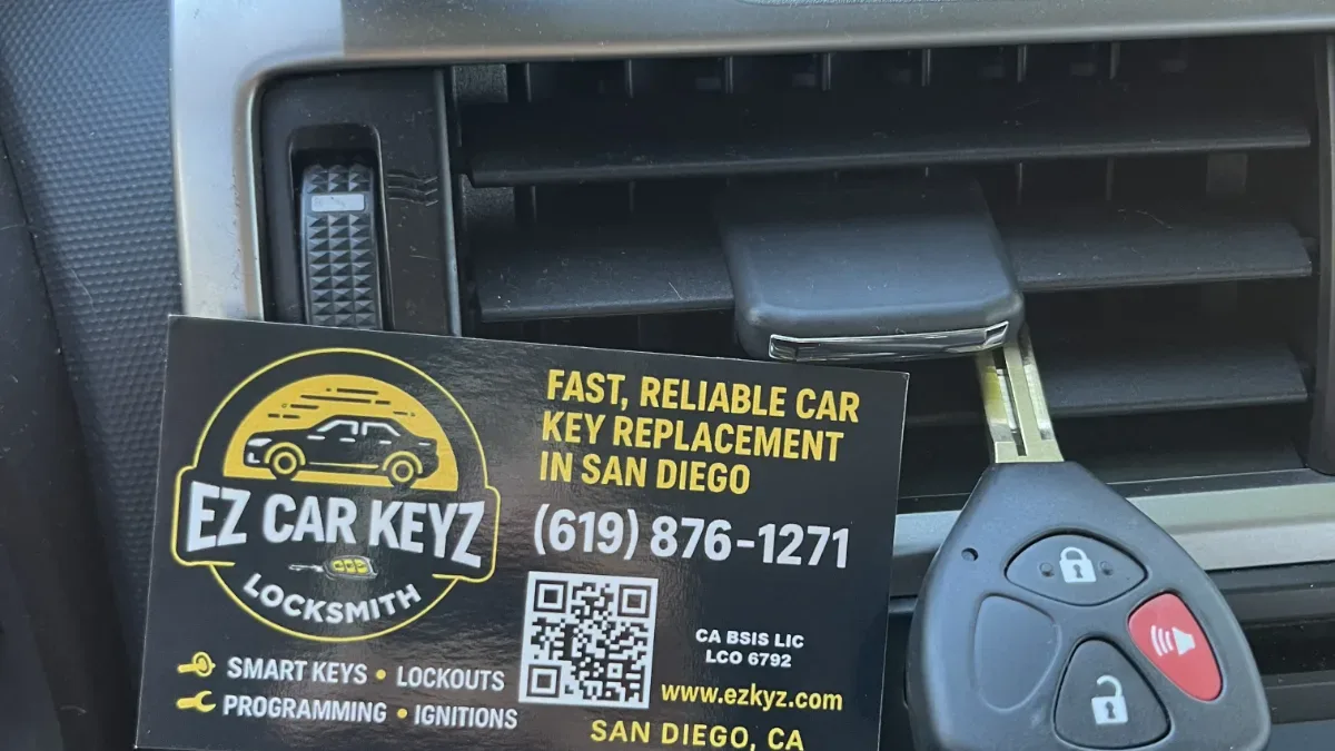 Emergency 2025 Toyota Corolla Cross car key service in Ojai CA