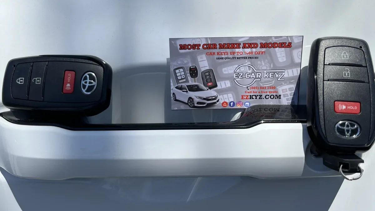 Certified auto locksmith servicing 2007 Toyota Fj Cruiser in Ventura CA