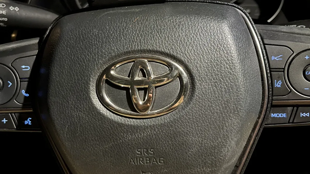 Lost 2004 Toyota Highlander key replacement by EZ Car Keyz in Santa Barbara CA