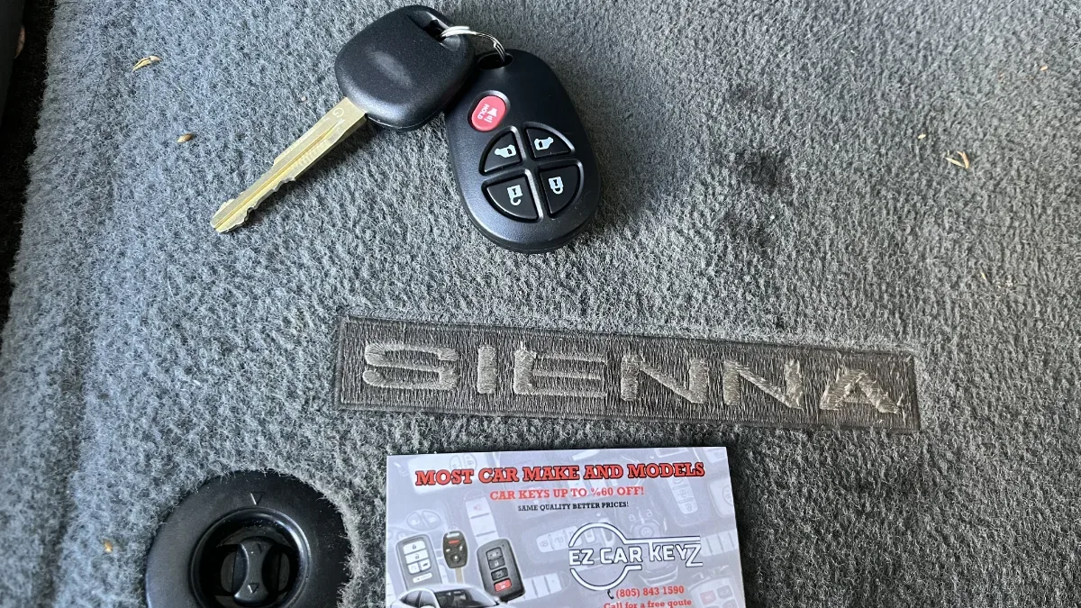 2004 Toyota Land Cruiser Affordable Key Replacement - EZ Car Keyz Santa Paula Quick turnaround 2004 Toyota Land Cruiser car key by EZ Car Keyz in Santa Paula CA
