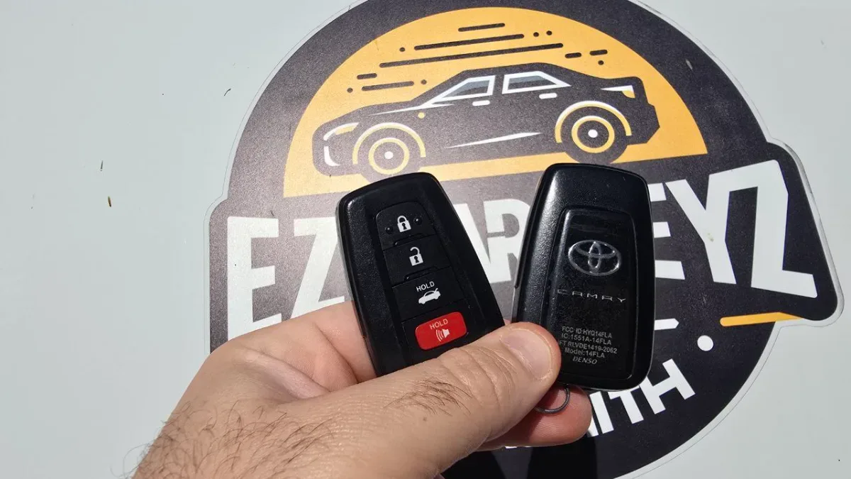 Emergency 2016 Toyota Sienna car key service in Simi Valley CA