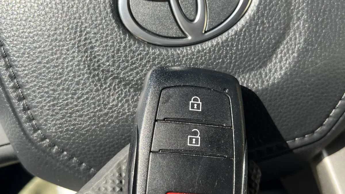 Lost 2008 Toyota Solara key replacement by EZ Car Keyz in Thousand Oaks CA
