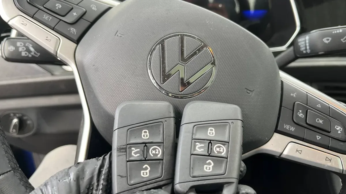 Emergency 2021 Volkswagen Jetta car key service in Oxnard CA
