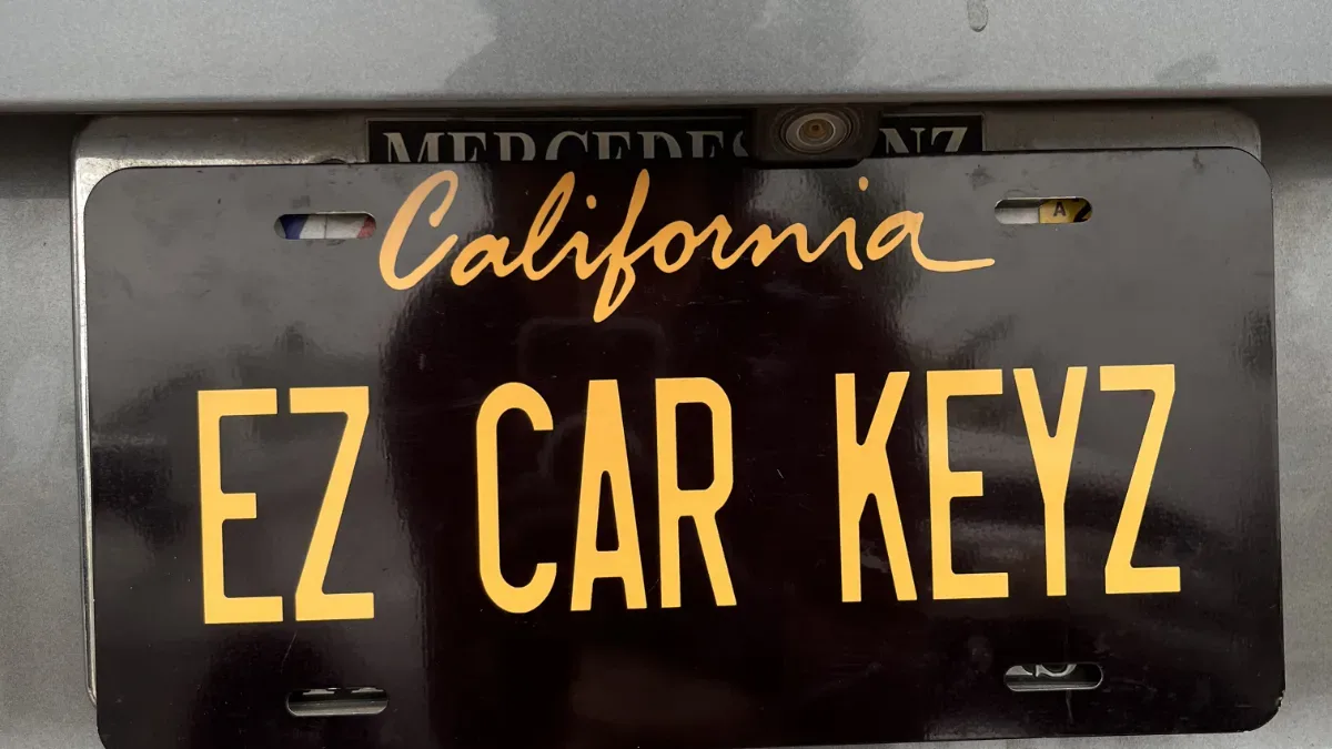 Certified auto locksmith servicing 2006 Volkswagen Passat in Carpinteria CA